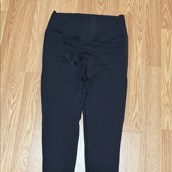 Aerie OFFLINE Butt Lift Black Leggings - Picture 3 of 5